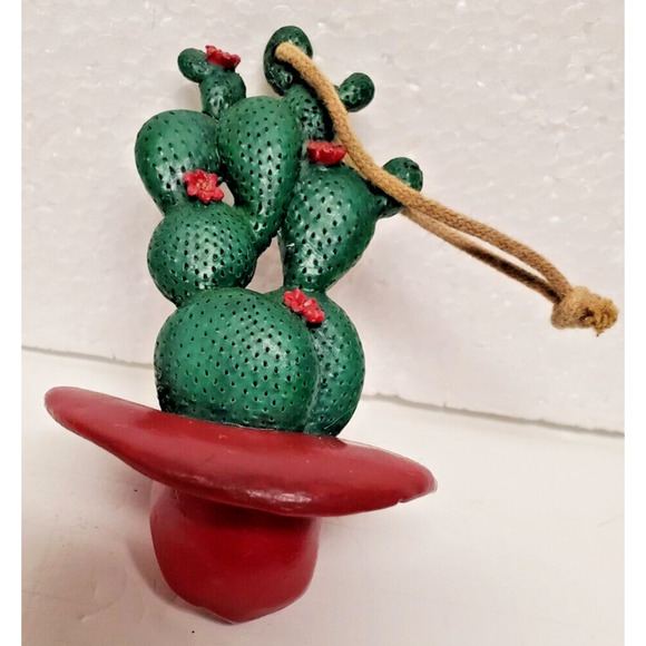 Vintage Christmas Ornament Cactus Prickly Pear Southwest Hat Red Green Resin 3.5 - Picture 1 of 5